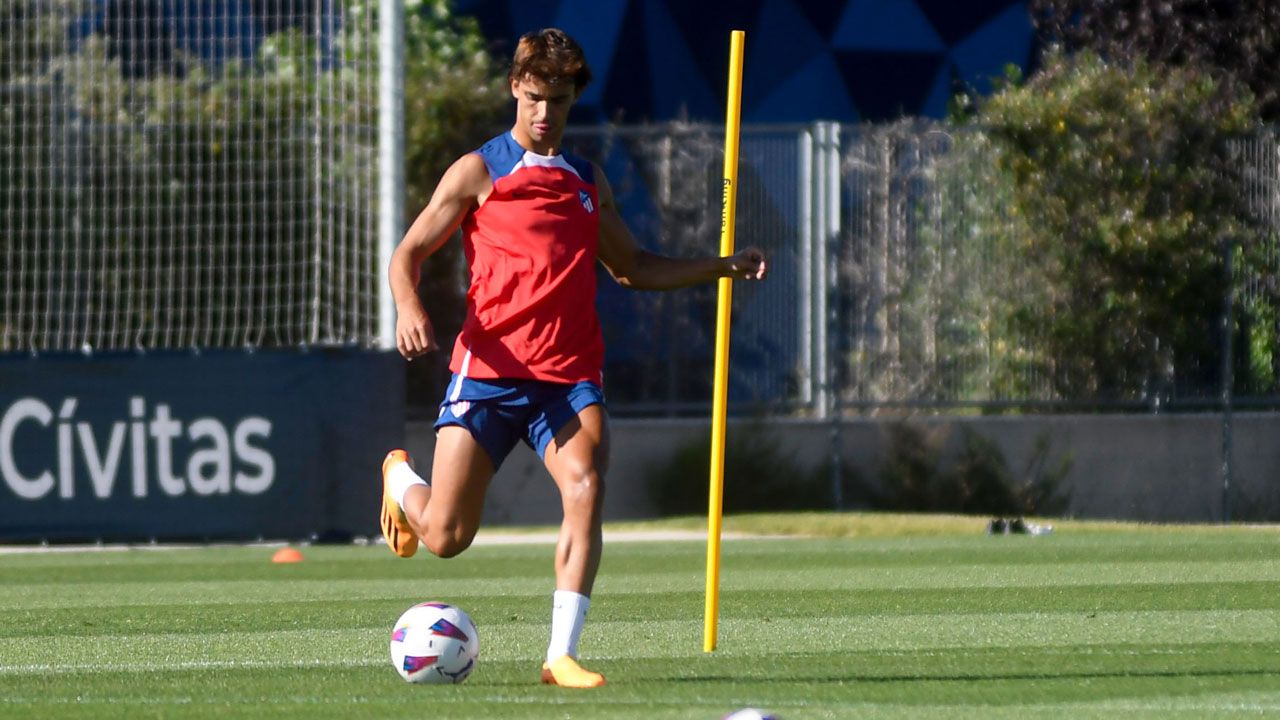 Aston Villa pode retirar João Félix do Atlético de Madrid