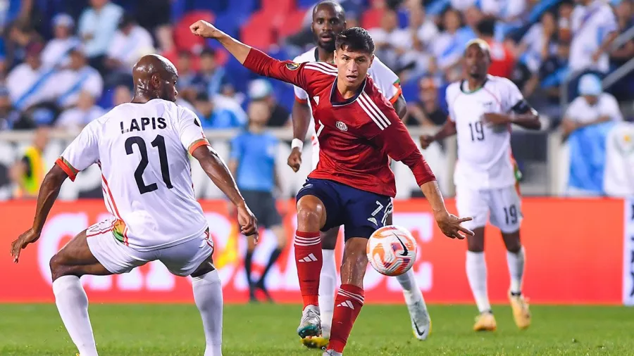 Costa Rica venció 6-4 a Costa Rica y se impuso récord de goles en el certamen