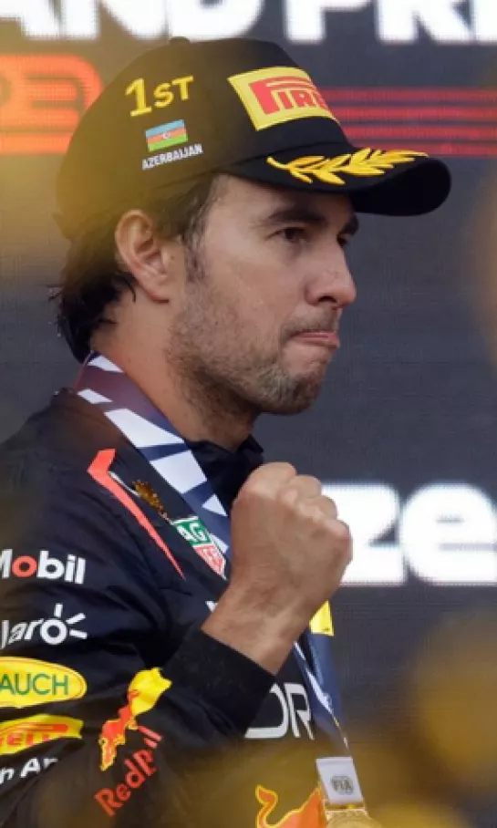 'Checo' Pérez se mantendrá en Red Bull la siguiente temporada