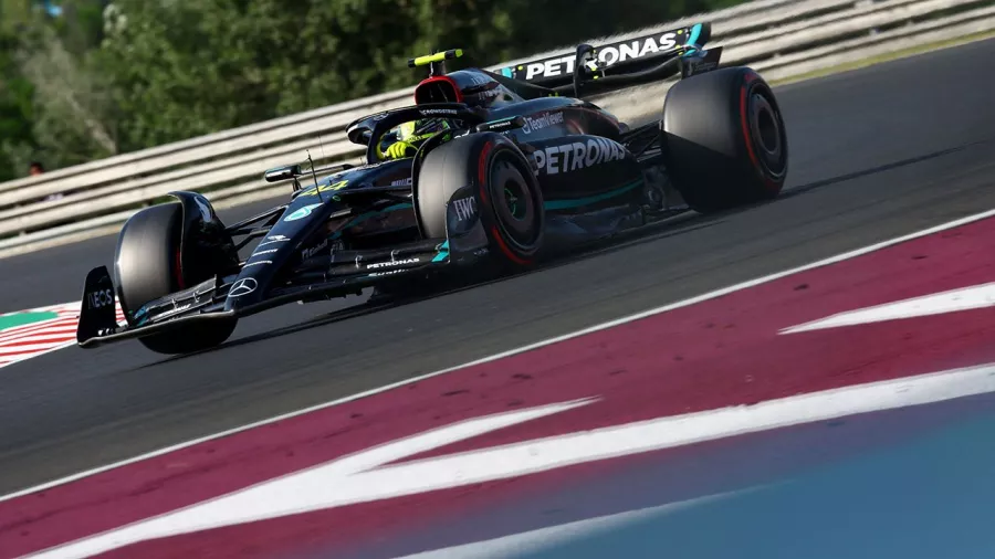 Lewis Hamilton, pole position 18 meses después