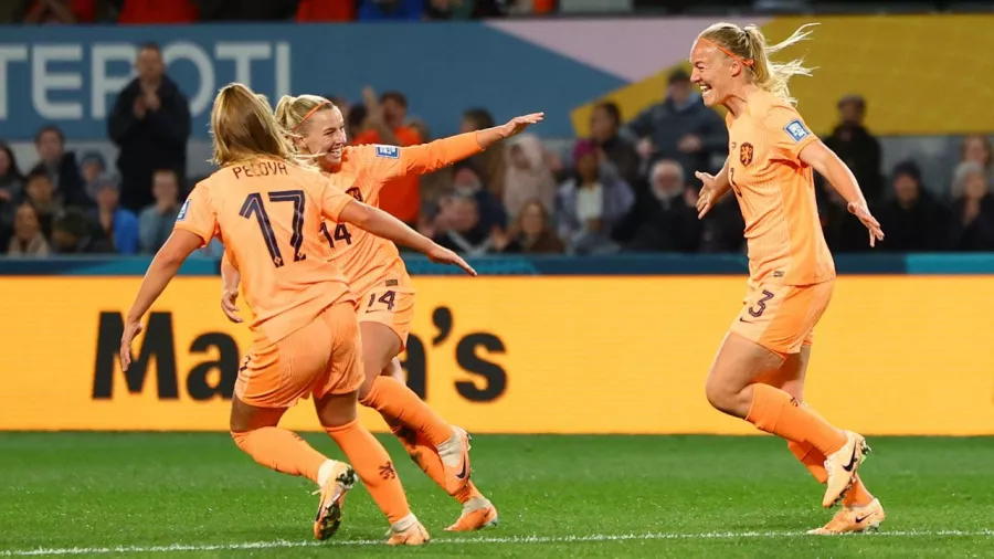 Países Bajos amargó el debut de Portugal en el Mundial Femenino