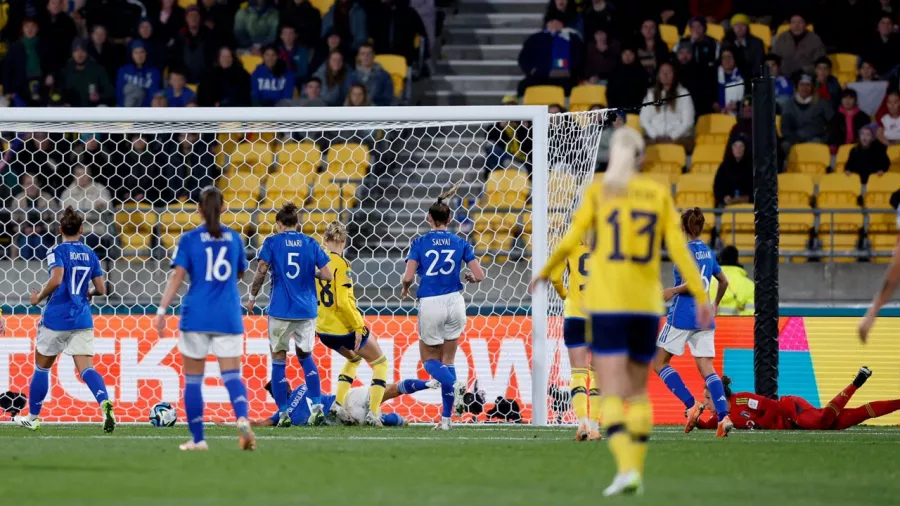 Fridolina Rolfö marcó el 2-0 y su segundo gol en esta Copa del Mundo 