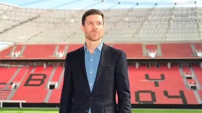 Bayer Leverkusen extiende su relación con Xabi Alonso