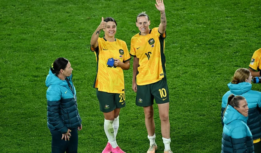 Australia celebra con su afición su pase a cuartos de final