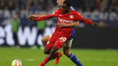 Defensa - Jeremie Frimpong - Bayer Leverkusen - 40 millones de euros
