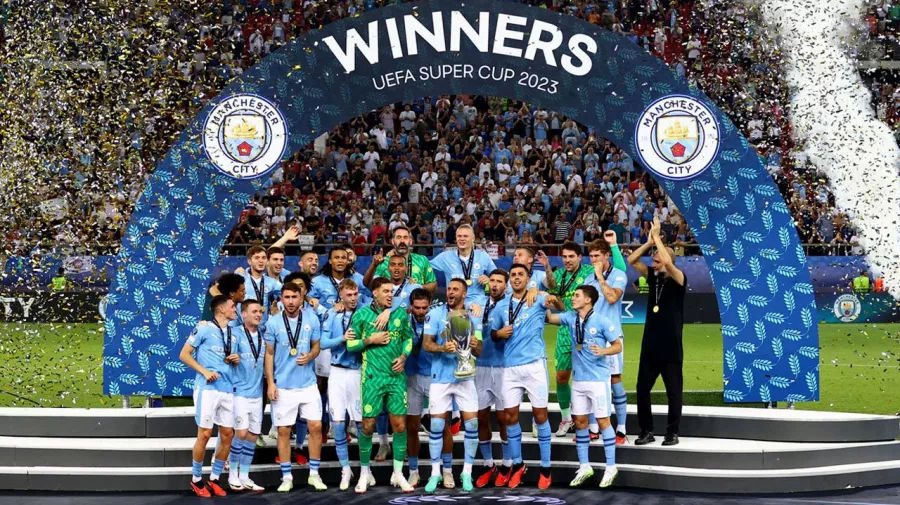 Manchester City luce junto a su 'Poker' de 2023