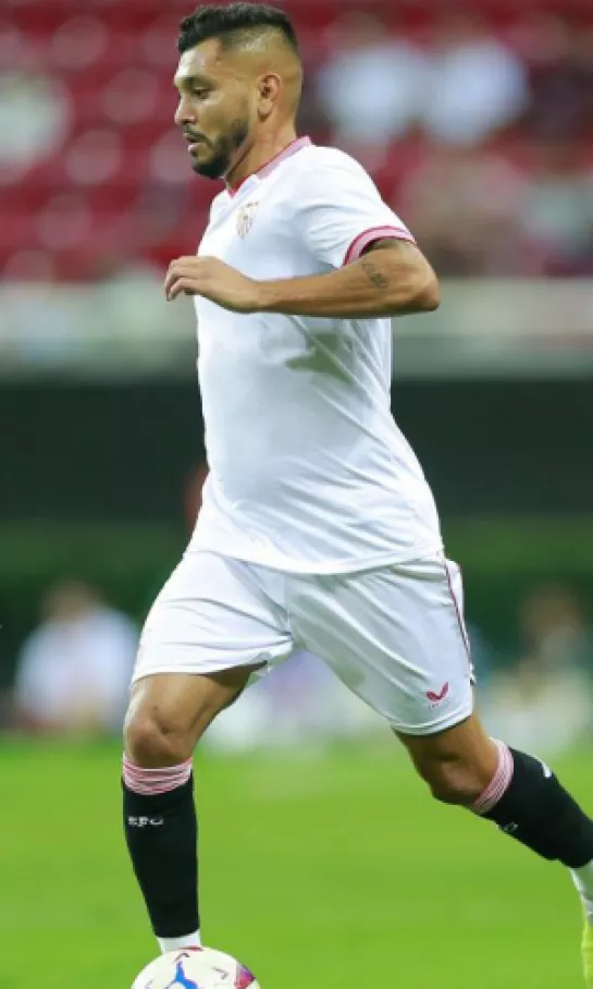 ‘Tecatito’ Corona jugó su primer partido de la temporada con Sevilla
