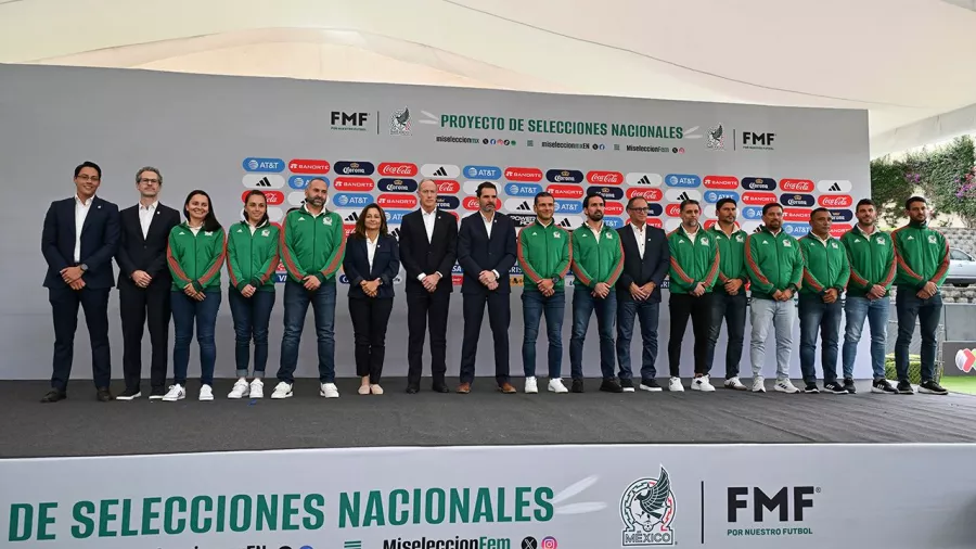 El presidente de la FMF Ivar Sisniega estuvo acompañado por personajes como Jaime Lozano, Ana Galindo, Andrés Lillini o Duilio Davino.