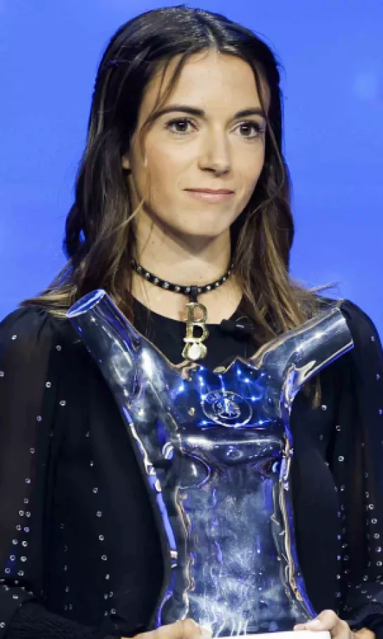 Aitana Bonmatí es la Jugadora del Año de la UEFA