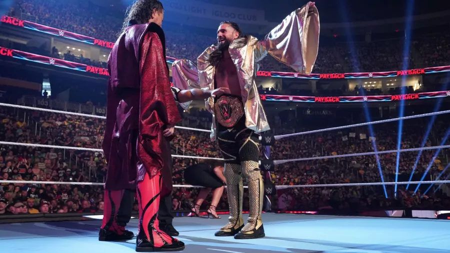 La gran batalla entre Seth 'Freakin' Rollins y Shinsuke Nakamura, cuadro por cuadro