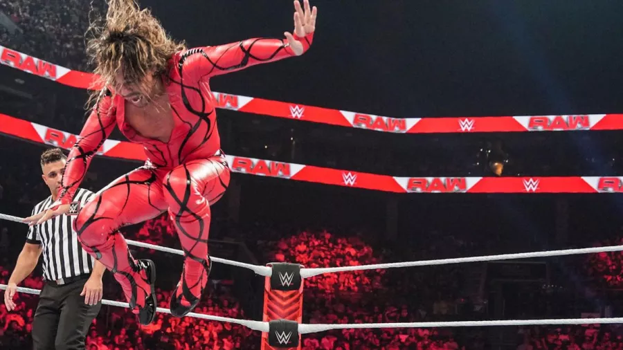 Seath Rollins y Shinsuke Nakamura volvieron a darse con todo, ahora en RAW