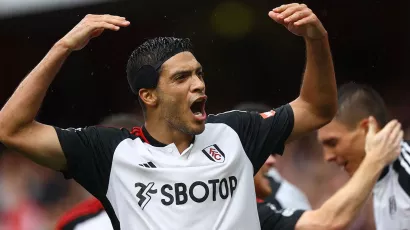 Raúl Jiménez (delantero): Fulham, Inglaterra