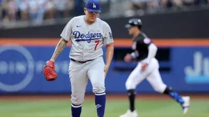 Los Dodgers cancelaron noche de 'Bobbleheads' de Julio Urías