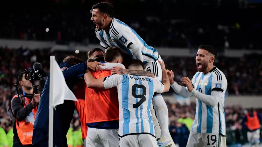 La 'magia' de Lionel Messi le dio el triunfo a Argentina
