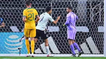 This is how the goals that gave Mexico the tie were experienced at the Dallas Cowboys Stadium.