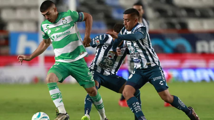 Pachuca venció a Santos en intensa feria de goles
