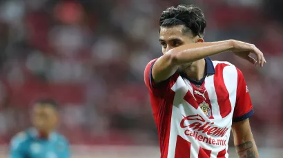 Chivas, que alguna vez fue líder, está siendo fuertemente abucheado en casa.