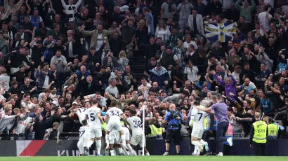 Segundo partido consecutivo de Tottenham anotando el gol de la victoria en tiempo añadido