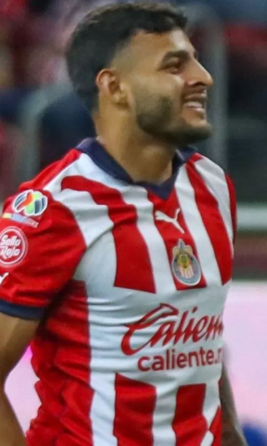 ¿Y ahora qué hicieron? Chivas separa a Alexis Vega y Cristian Calderón