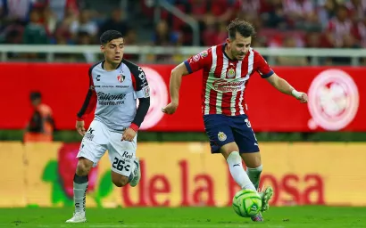 2. Chivas vs. Atlas (Liga MX) sábado 7 de octubre 2023. El Rebaño enfrenta un Clásico en el que podría ser el último partido de Paunovic al frente del equipo.