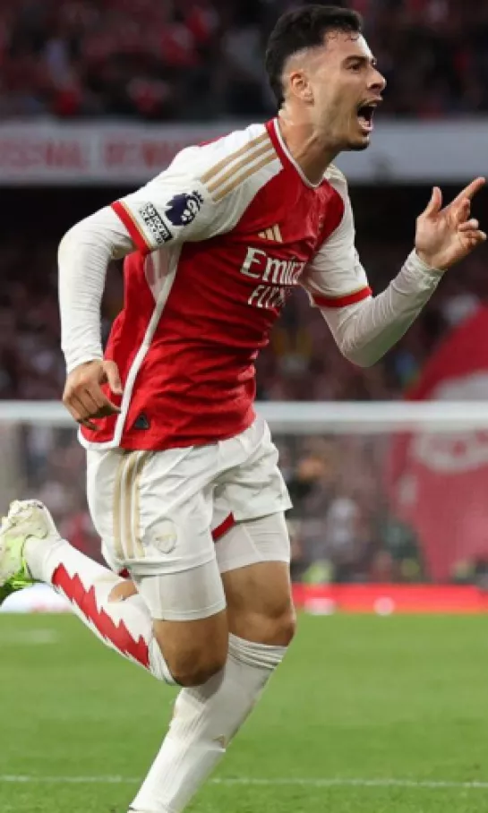 Arsenal derrotó a Manchester City y la Premier League alucina