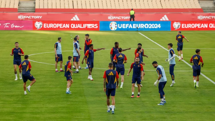 La Selección Española entrenó en La Cartuja antes de medirse a Escocia