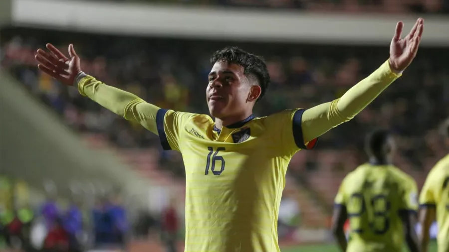 Ecuador venció al 'monstruo de la altura' y sacó un triunfo agónico