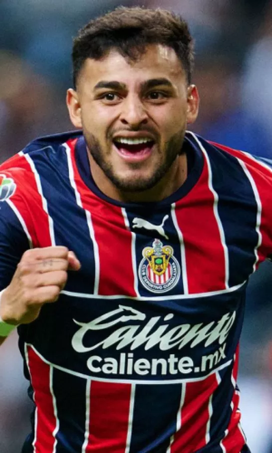 Chivas dobló las manos y aceptó de vuelta a Alexis Vega