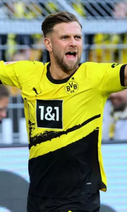 Borussia Dortmund se lleva el liderato de la Bundesliga, de momento