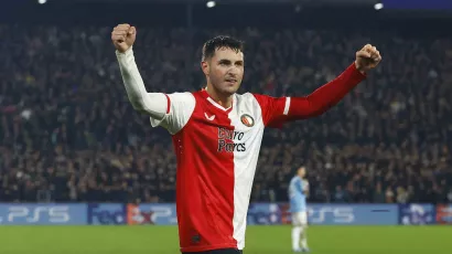 Con un Santiago Giménez pletórico, Feyenoord se impuso a la Lazio