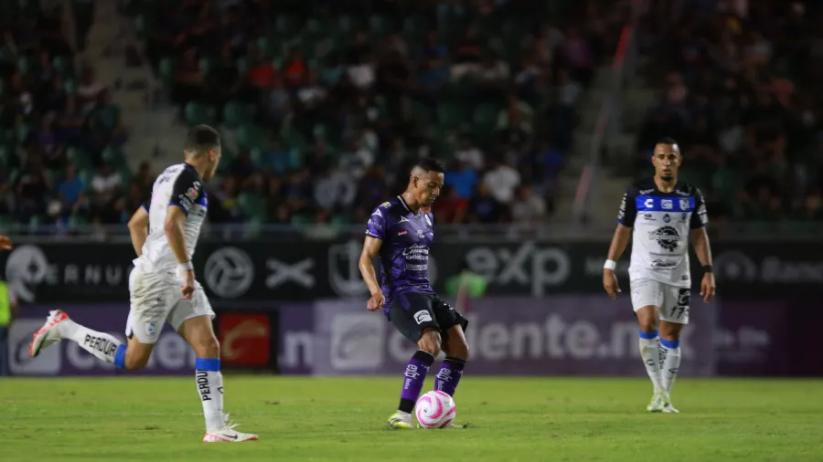 Mazatlán sigue en ascenso y aplastó a Querétaro