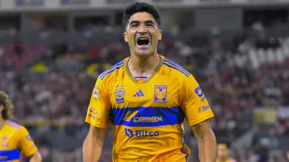 Nicolás Ibáñez puso en ventaja Tigres en Guadalajara.