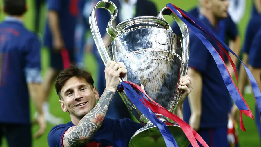 2015: La representación de la Champions League que consiguió con el Barcelona en Berlín, tras derrotar a la Juventus.