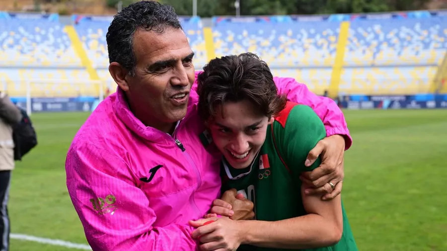 Así festejó México en Santiago, un día después de que el Tri femenil ganara la medalla de Oro en futbol.