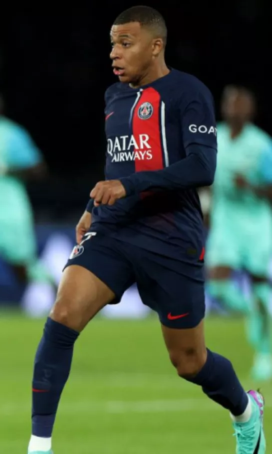 Kylian Mbappé brilla y convierte en líder a Paris Saint-Germain