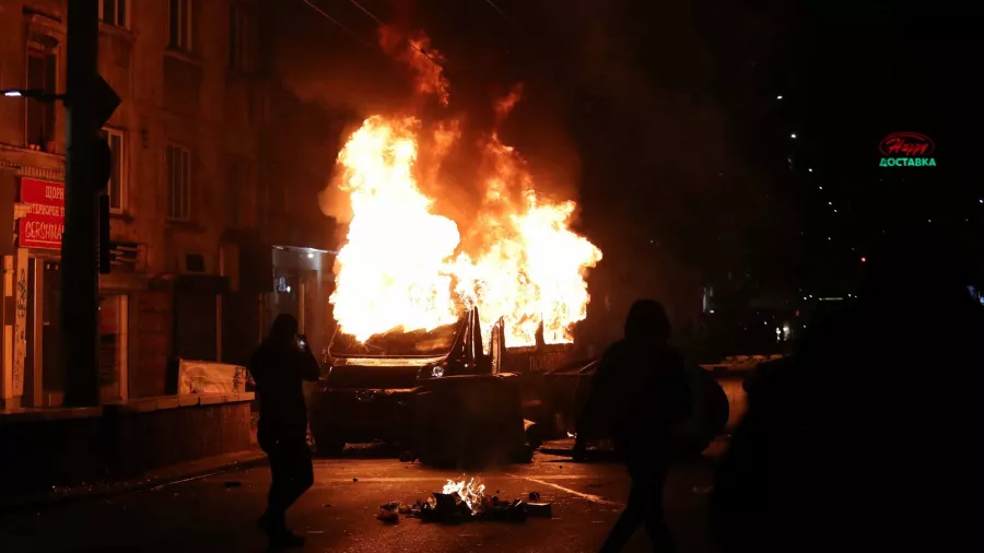 El Bulgaria-Hungría se jugó a puerta cerrada y aun así hubo disturbios