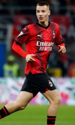 Francesco Camarda hace historia en la victoria de Milan en la Serie A