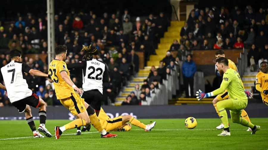 Alex Iwobi anotó su primer gol con Fulham 