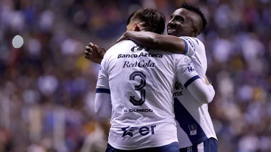 A los pocos minutos de empezar el segundo tiempo, Puebla remontó al campeón del futbol mexicano.