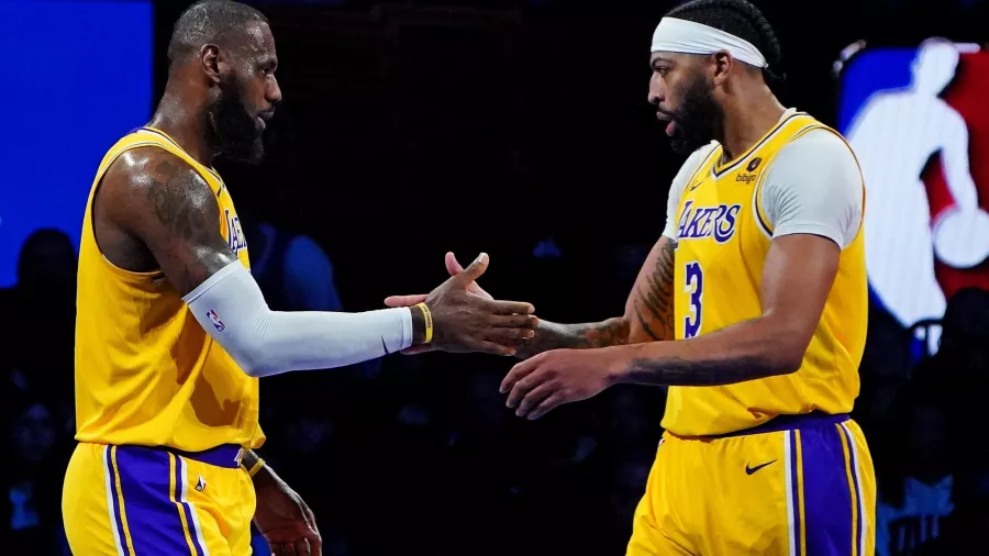 Sin piedad, los Lakers arrollaron a los Pelicans y están en la final del 'IST'