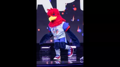 Capitán es el nombre de la mascota del torneo, un Águila roja y azul para no olvidar que el torneo se jugará en Estados Unidos.