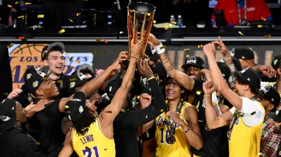 Así festejaron los Lakers, primer campeón del In Season Tournament