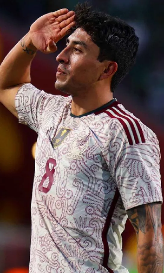 México destrozó el arco de Colombia con este gol de Omar Govea