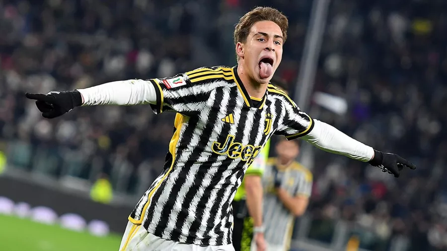 Juventus goleó 6-1 al Salernitana en su primer partido de Coppa Italia.