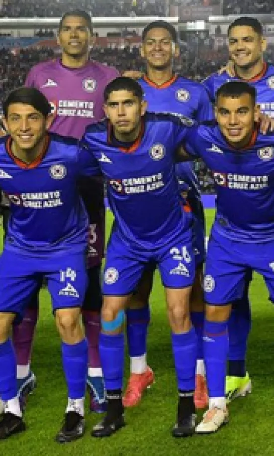 Cuatro refuerzos y ¿Carlos Vargas? en el primer XI de Cruz Azul