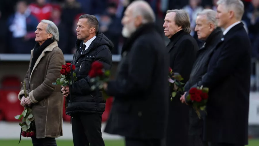Auf Wiedersehen Kaiser!, Bayern Munich despidió a Franz Beckenbauer