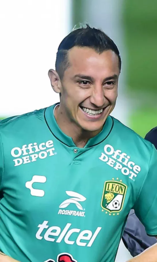Andrés Guardado es oficialmente jugador del León