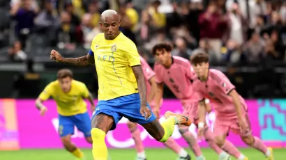 En el inicio del complemento (51'), Talisca anotó su segundo de la tarde desde el manchón penal.