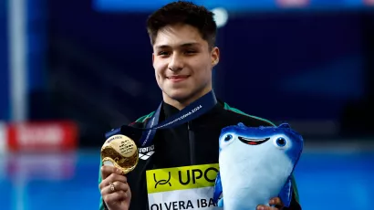 El mexicano Osmar Olvera, campeón mundial en trampolín de 1 metro