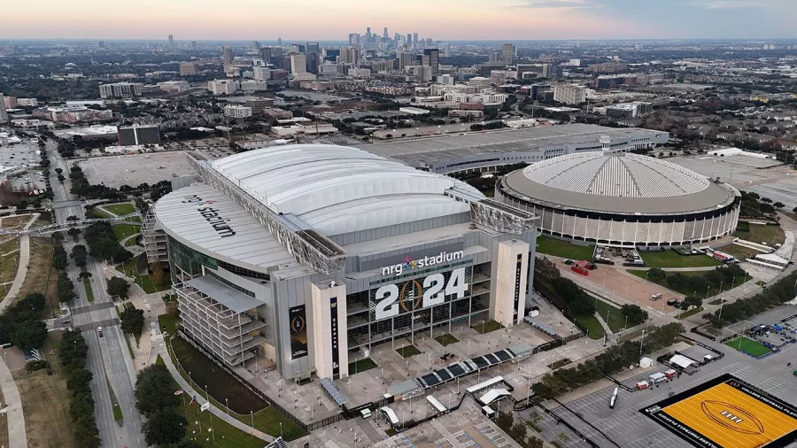NRG Stadium (Houston, Estados Unidos). Cinco partidos de fase de grupos, uno de dieciseisavos y uno de octavos de final.
